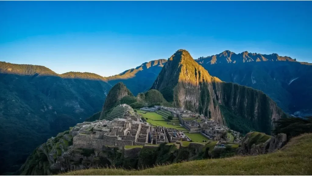 Vista de Machu Picchu en temporada seca con cielo despejado en Perú